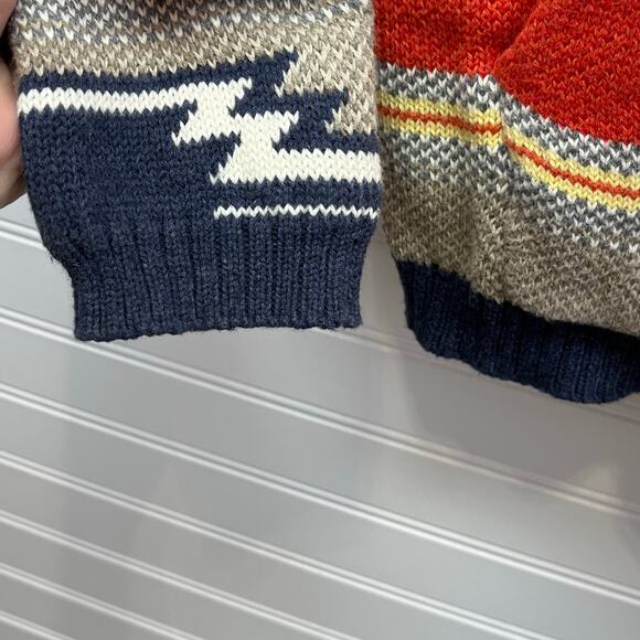 American Eagle Outfitters Aztec Print Exposed Seam Sweater Hoodie Unisex Size XS - Picture 6 of 12